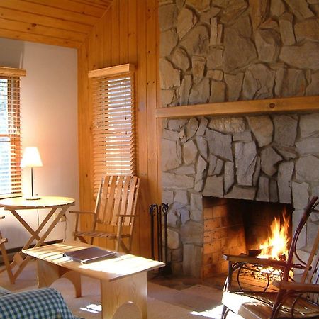 Fire Mountain Inn Cabins & Treehouses Scaly Mountain 部屋 写真